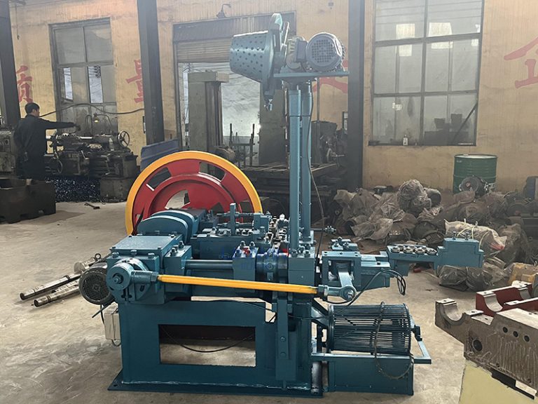 máquina automática de fabricación de clavos para tejados